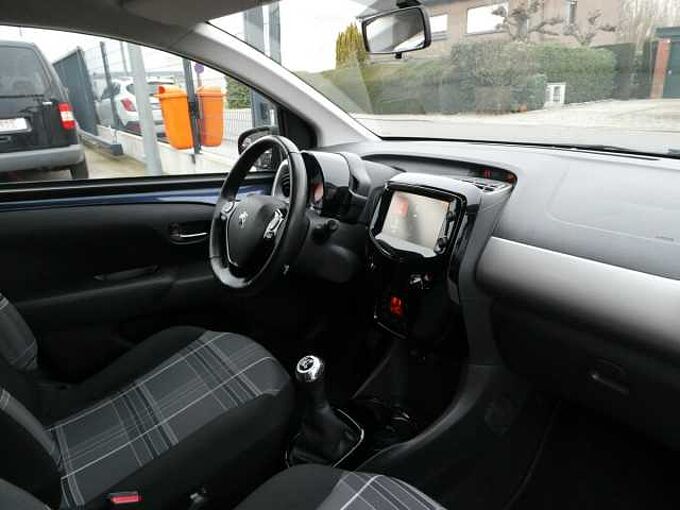 Peugeot 108 1.2 i benzine 85pk Business Airco Camera '16 33000km (94132)