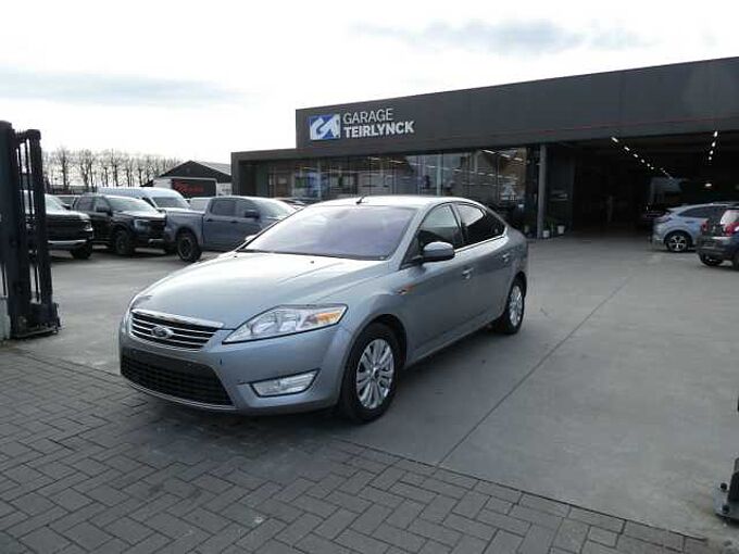 Ford Mondeo 5d 2.0 i benzine 145pk Titanium Leder '10 130000km (52866)