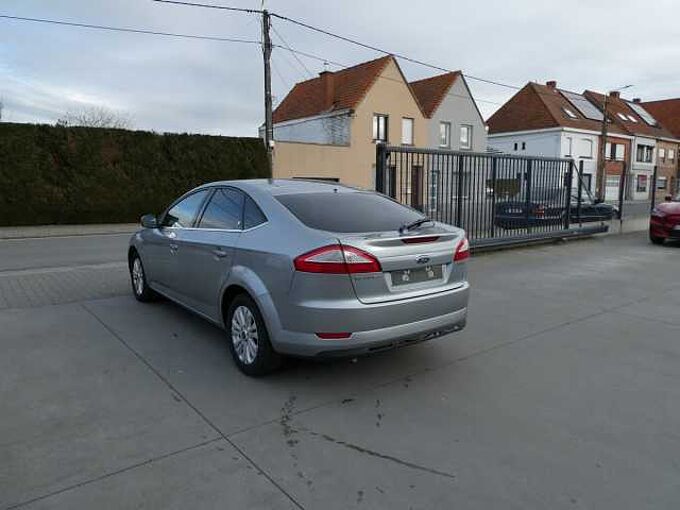 Ford Mondeo 5d 2.0 i benzine 145pk Titanium Leder '10 130000km (52866)