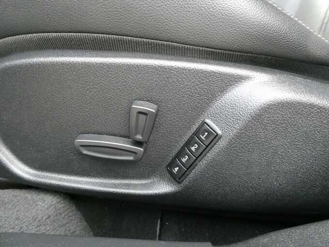 Ford Mondeo 5d 2.0 i benzine 145pk Titanium Leder '10 130000km (52866)