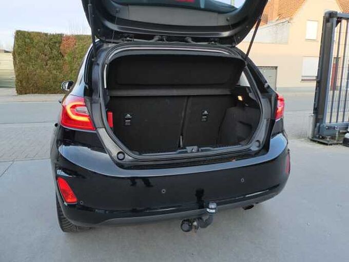 Ford Fiesta 1.1 i benzine 85pk Titanium Luxe 5d Trekhaak (14871)