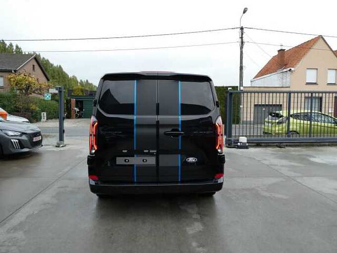 Ford Transit Custom Multi-Use 5pl SPORT automaat L1 2.0 TDCi 170pk STOCK (47949)