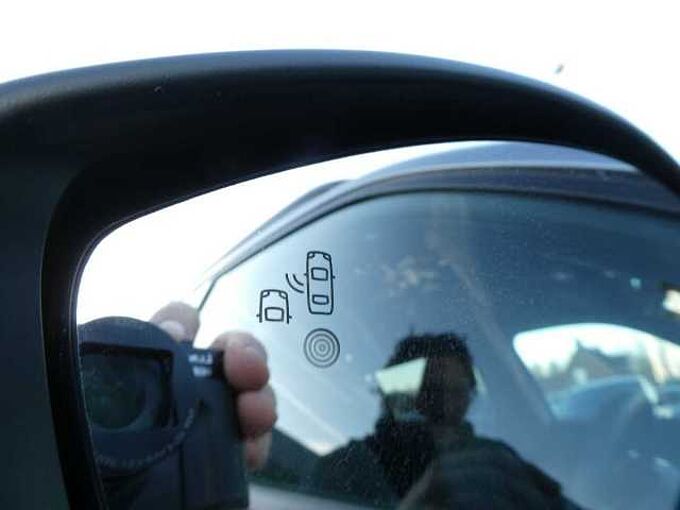 Peugeot 2008 1.2 i benzine 100pk Allure 360° Camera BLIS '24 19000km (19165)