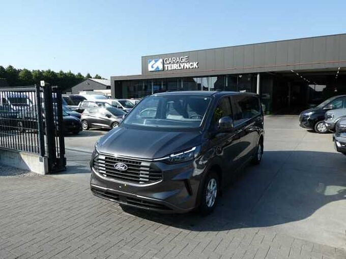 Ford Transit Custom L2 Multi-Use 5pl 320L 2.0 TDCi 136pk Limited Luxe STOCK