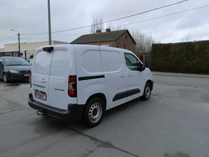 Peugeot Partner L2 1.5 HDi 130pk Automaat 3pl Business Luxe Camera Trekhaak (50040)