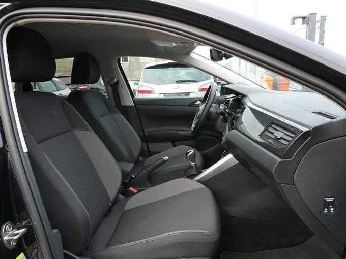 Volkswagen Taigo 1.0 TSi 95pk Business Luxe Camera '25 25000km (51717)