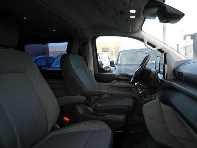 Ford Transit Custom L2 Multi-Use 5pl 320L 2.0 TDCi 136pk Limited Luxe STOCK