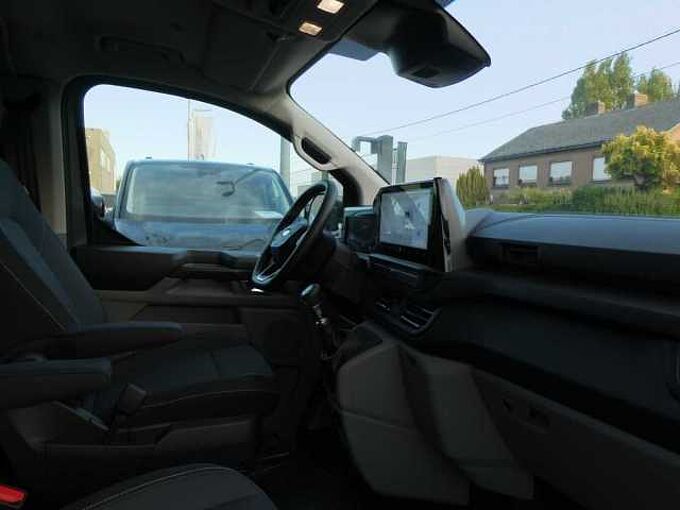 Ford Transit Custom L2 Multi-Use 5pl 320L 2.0 TDCi 136pk Limited Luxe STOCK