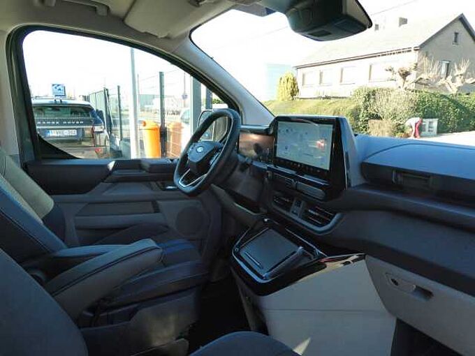Ford Transit Custom L2 Multi-Use SPORT 5pl 2.5 i PHEV 233pk Automaat STOCK (43406)