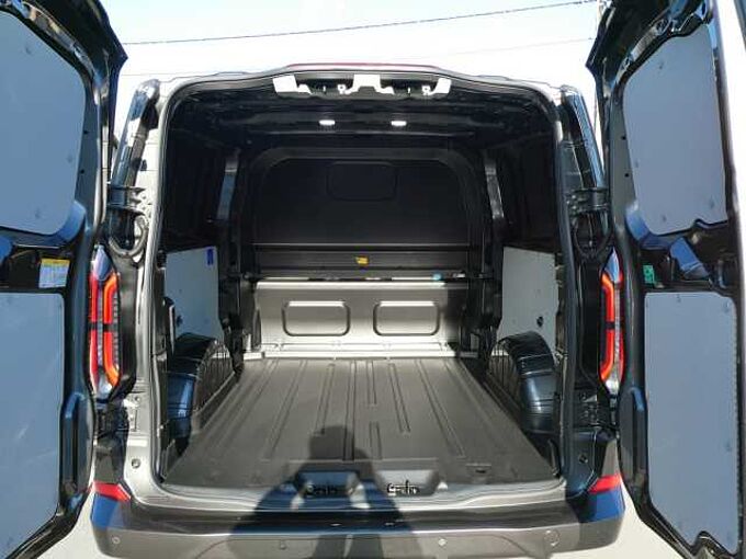 Ford Transit Custom L2 Multi-Use SPORT 5pl 2.5 i PHEV 233pk Automaat STOCK (43406)