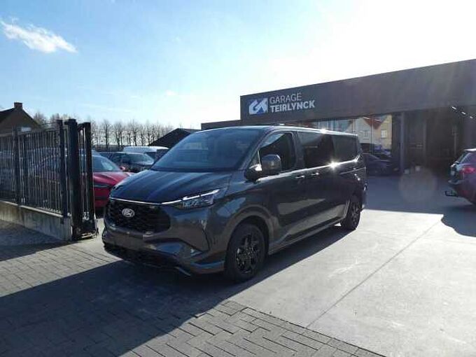 Ford Transit Custom L2 Multi-Use SPORT 5pl 2.5 i PHEV 233pk Automaat STOCK (43403)