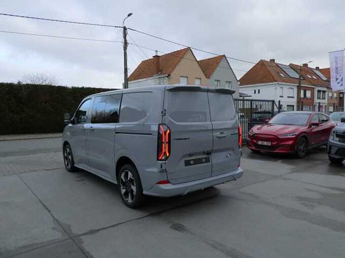 Ford Transit Custom L1 Multi-Use SPORT Raptor 5pl 2.5 i PHEV 233pk Automaat (84801)