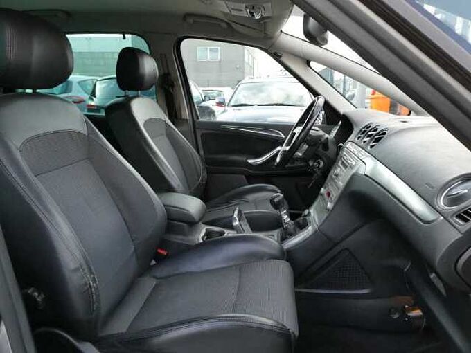 Ford S-Max 2.0 TDCi 140pk Titanium Leder Trekhaak '06 (31818)