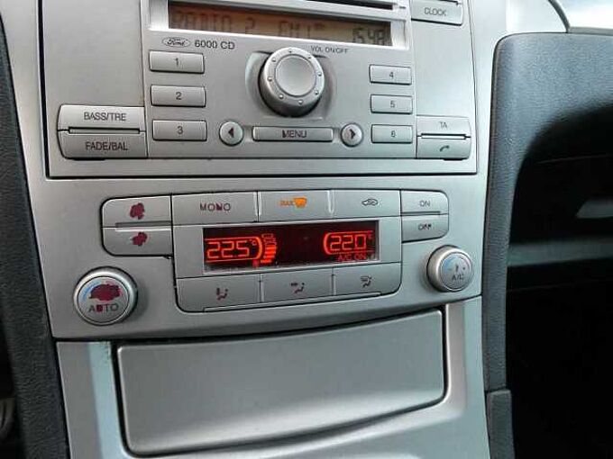 Ford S-Max 2.0 TDCi 140pk Titanium Leder Trekhaak '06 (31818)