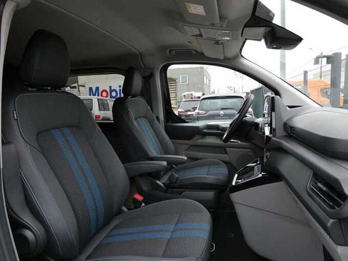 Ford Transit Custom L2 Multi-Use SPORT 5pl 2.5 i PHEV 233pk Automaat STOCK (36443)