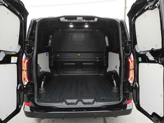 Ford Transit Custom L2 Multi-Use SPORT 5pl 2.5 i PHEV 233pk Automaat STOCK (36443)