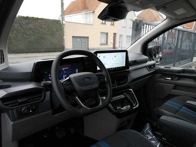 Ford Transit Custom L2 Multi-Use SPORT 5pl 2.5 i PHEV 233pk Automaat STOCK (36443)
