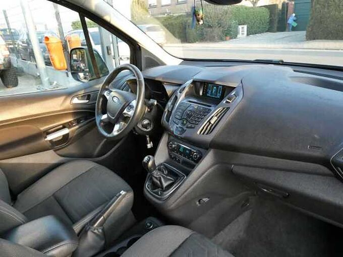 Ford Tourneo Connect 1.6 TDCi 95pk L2 7pl Limited Pano Trekhaak '15 (56037)