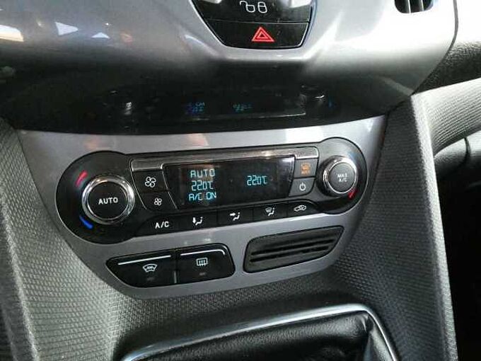 Ford Tourneo Connect 1.6 TDCi 95pk L2 7pl Limited Pano Trekhaak '15 (56037)