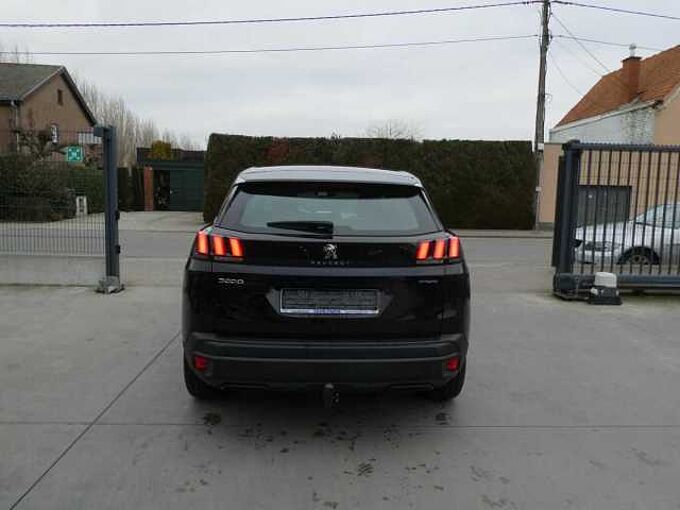 Peugeot 3008 1.6 i PHEV automaat 225pk Business Camera Trekhaak (79856)