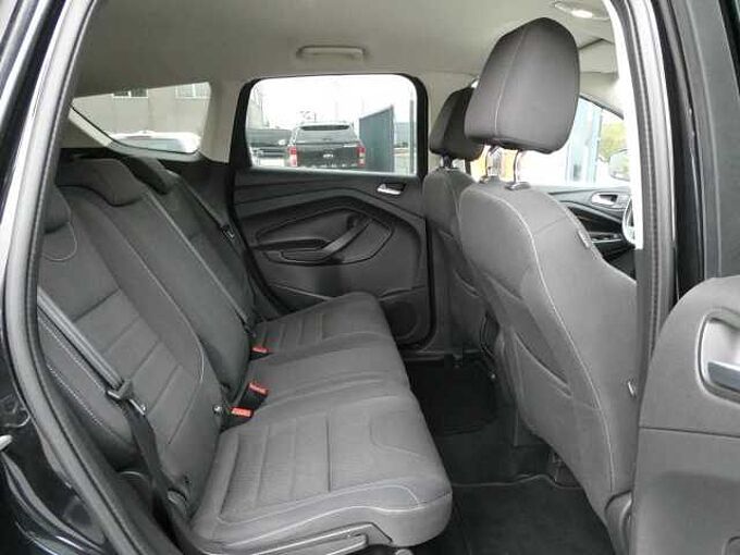 Ford Kuga 1.6 i benzine 150pk Titanium  Trekhaak '13 176000km (58264)