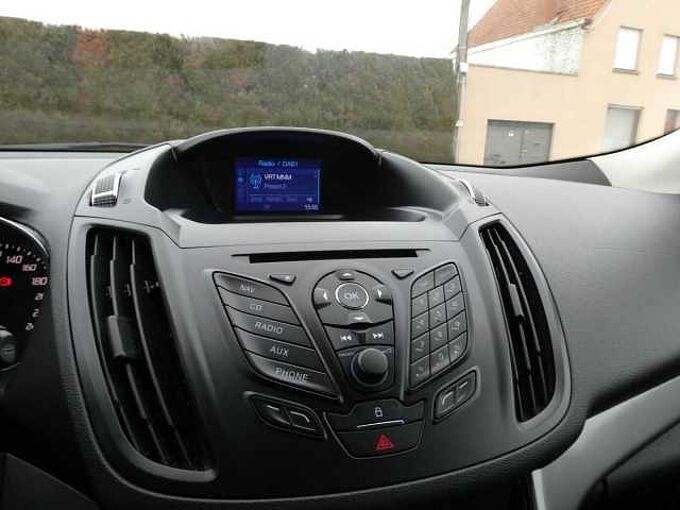 Ford Kuga 1.6 i benzine 150pk Titanium  Trekhaak '13 176000km (58264)