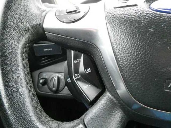 Ford Kuga 1.6 i benzine 150pk Titanium  Trekhaak '13 176000km (58264)