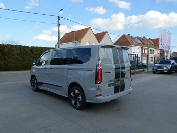 Ford Transit Custom L1 Multi-Use SPORT 5pl 2.5 i PHEV 233pk Automaat STOCK (84801)