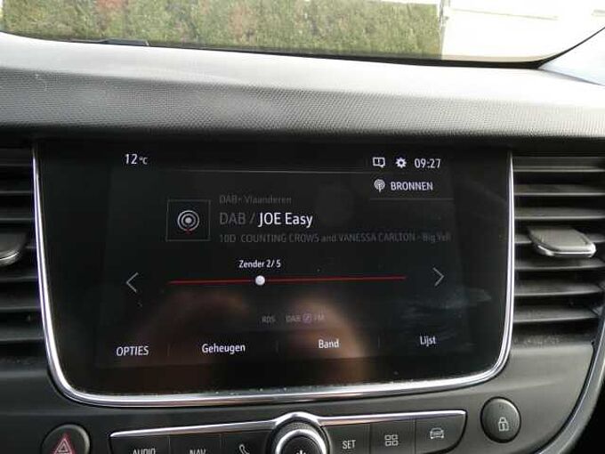 Opel Crossland 1.2 i benzine 130pk Automaat  Business Camera '23 65000km (29380)