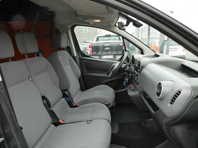 Peugeot Partner 1.6 HDi 90pk Automaat 3pl Lichte vracht Trekhaak '15 145000km (06538)