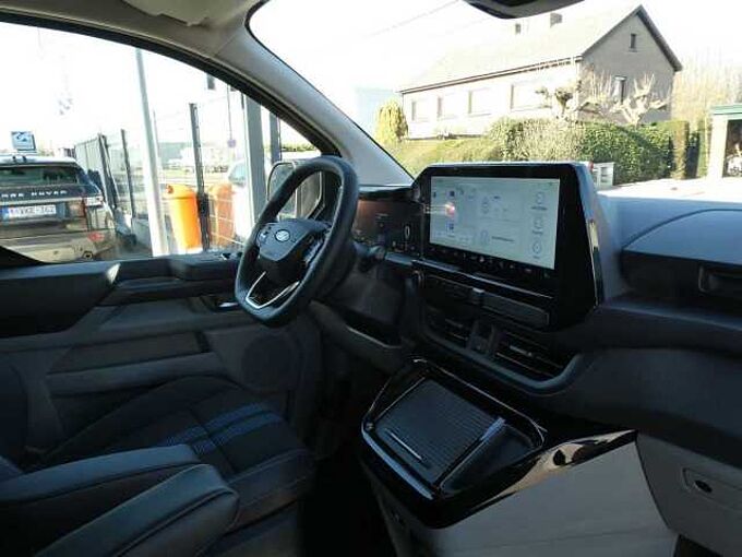 Ford Transit Custom L2 Multi-Use SPORT 5pl 2.5 i PHEV 233pk Automaat STOCK (43406)