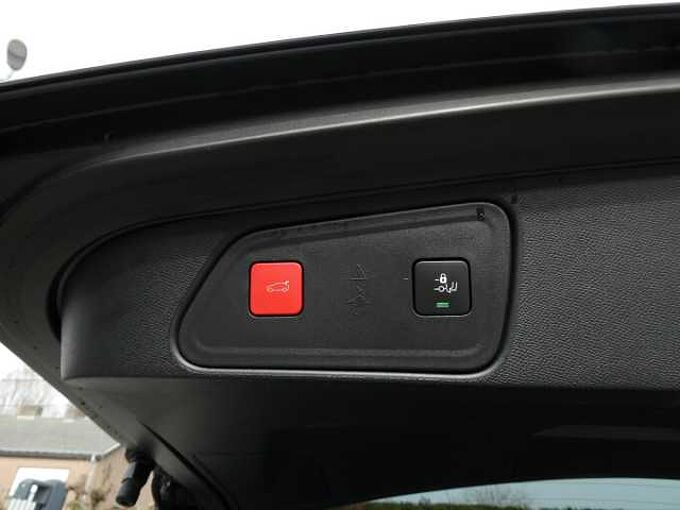 Peugeot 3008 1.2 i benzine 130pk Allure Camera ACC BLIS '24 41000km (28132)