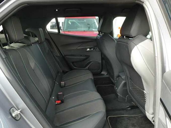 Peugeot 2008 1.2 i 130pk Automaat GT 360&deg; Camera BLIS ACC '24 56000km (25844)