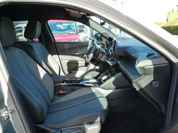 Peugeot 2008 1.2 i 130pk Automaat Allure 360&deg; Camera BLIS ACC '25 7000km (94319)