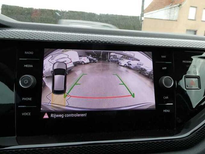 Volkswagen Taigo 1.0 TSi 115pk Business Luxe Camera '25 14000km (38721)