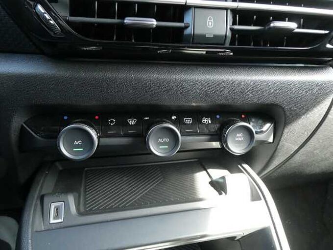 Citroen C4 1.2 i benzine 130pk Automaat Camera '25 19000km (24631)