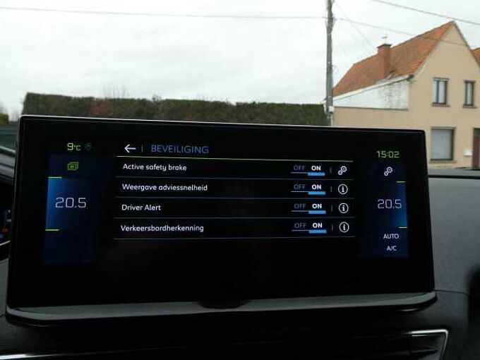 Peugeot 3008 1.6 i PHEV automaat 225pk Allure Camera ACC BLIS '23 22000km (60435)