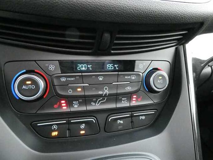 Ford Kuga ST-Line 1.5 i 175pk Automaat AWD Pano Trekhaak '18 70000km (54116)