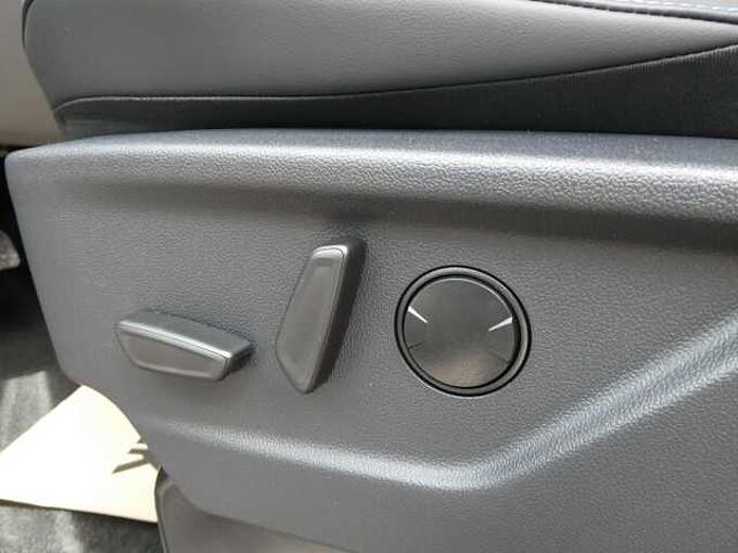 Ford Transit Custom L2 Multi-Use 5pl SPORT automaat 2.0 TDCi 170pk STOCK (48578)