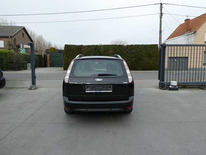 Ford Focus Break 2.0 TDCi 110pk Automaat Trend '09 316000km (19005)