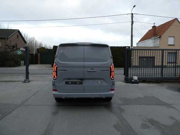 Ford Transit Custom L1 Multi-Use SPORT Raptor 5pl 2.5 i PHEV 233pk Automaat (14449)