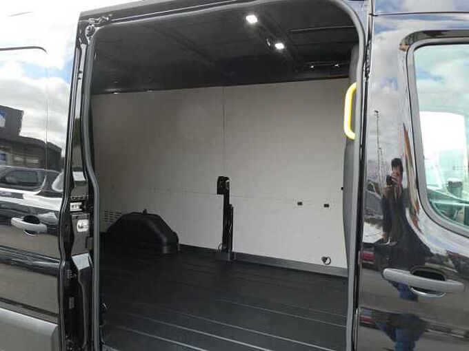 Ford Transit 2T 350L L3H2 2.0 TDCi 130pk Automaat 3pl Trend STOCK 15km (76726)