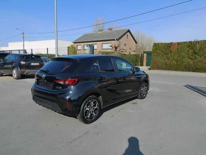 MG MG3 Hybrid + 1.5 i HEV 194pk Automaat Luxury 360&deg; camera BLIS ACC (92240)