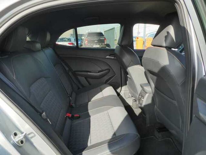 MG MG3 Hybride + 1.5 i HEV 194pk Automaat Luxury 360&deg; camera BLIS ACC (85618)