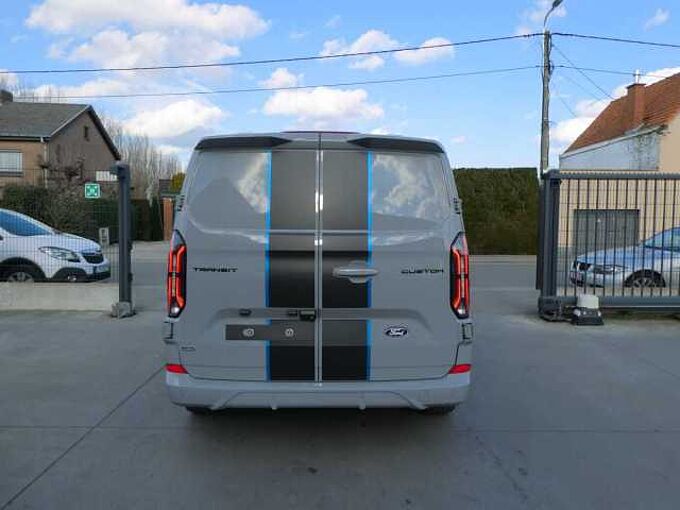 Ford Transit Custom L1 Multi-Use SPORT 5pl 2.5 i PHEV 233pk Automaat STOCK (84801)