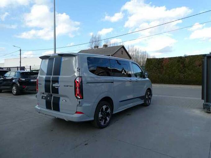 Ford Transit Custom L1 Multi-Use SPORT 5pl 2.5 i PHEV 233pk Automaat STOCK (84801)
