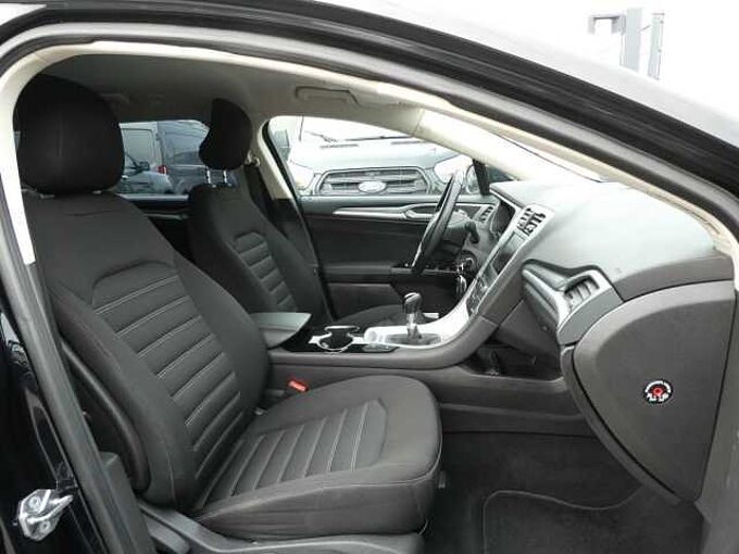 Ford Mondeo Break 1.6 TDCi 115pk Titanium '16 203000km (03029)