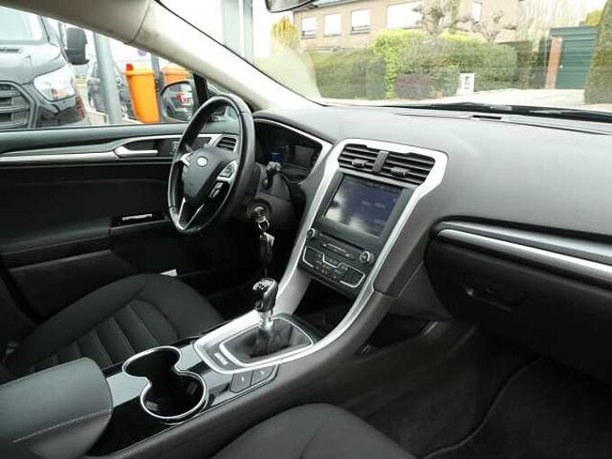 Ford Mondeo Break 1.6 TDCi 115pk Titanium '16 203000km (03029)