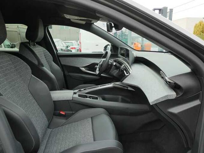 Peugeot 5008 1.2 i MHEV automaat 145pk 7 plaatsen Allure Camera '25 32000km (36709)