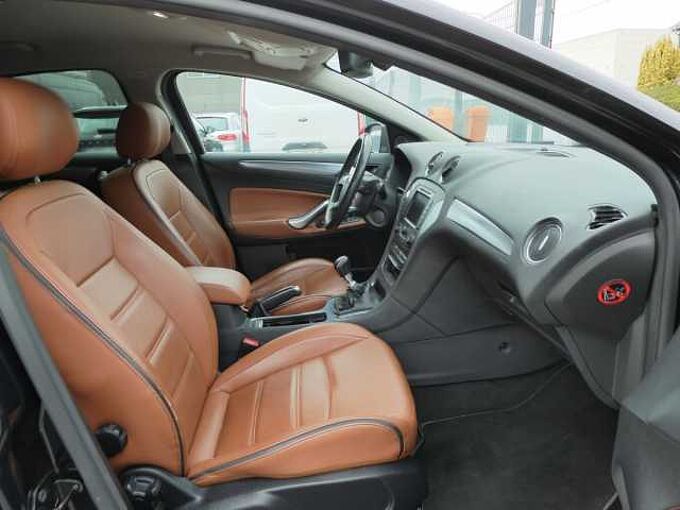 Ford Mondeo 5d 1.6 TDCi 115pk Titanium Luxe Leder Trekhaak (19591)